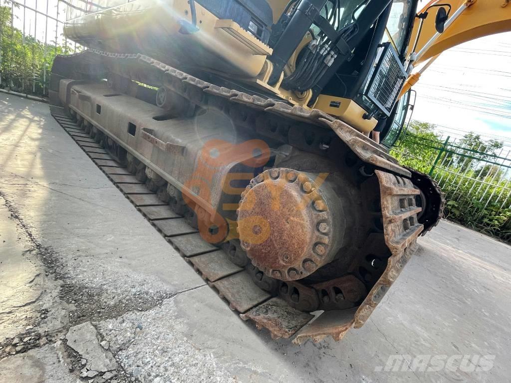 CAT 329 D Pelle sur chenilles