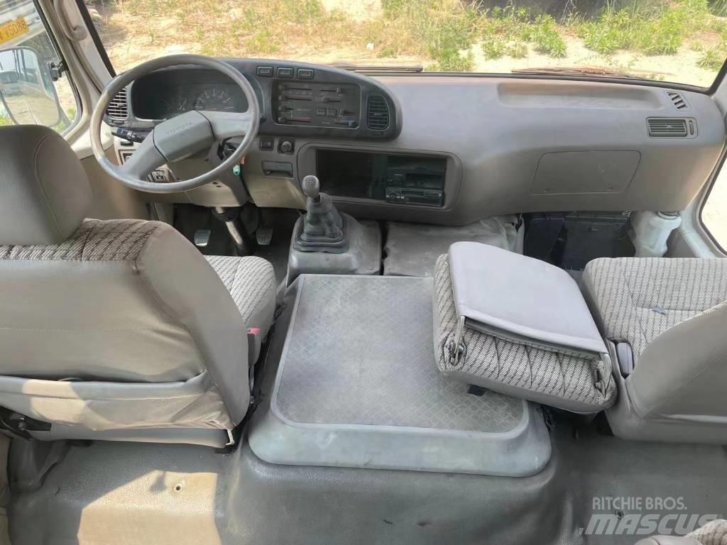 Toyota Coaster Autobus interurbain