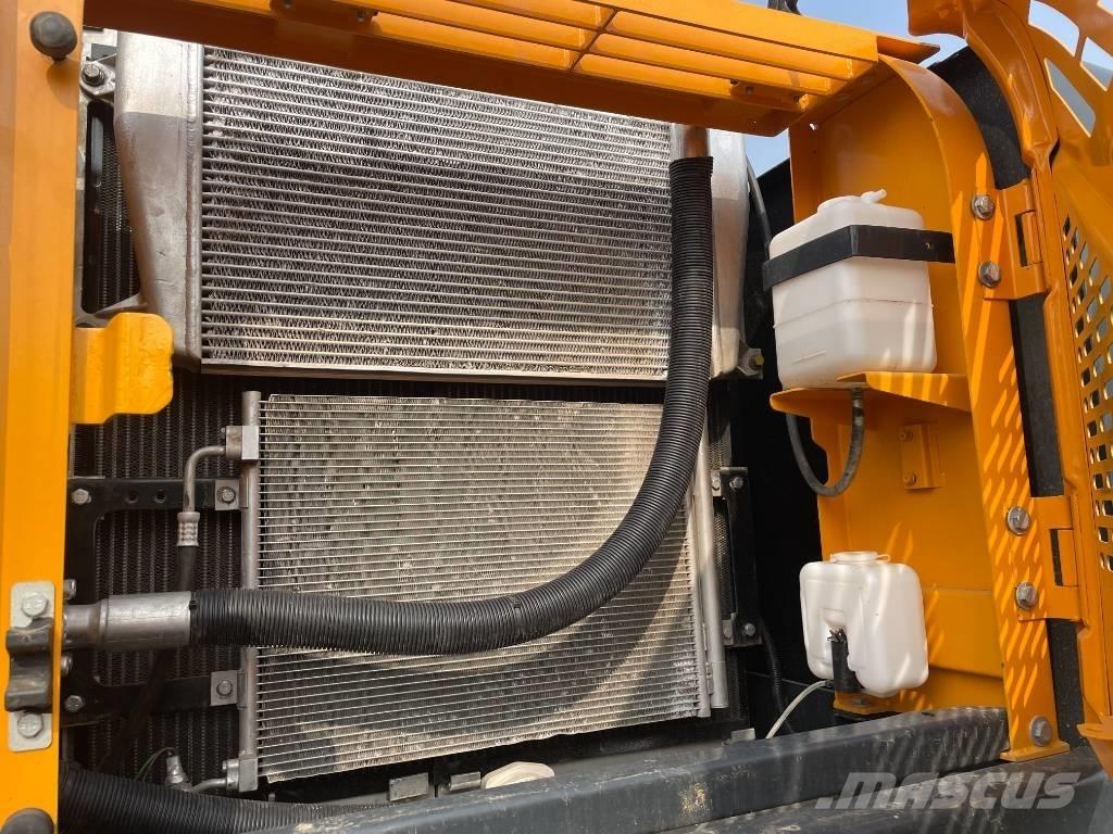 Hyundai 225LC-9S Pelle sur chenilles