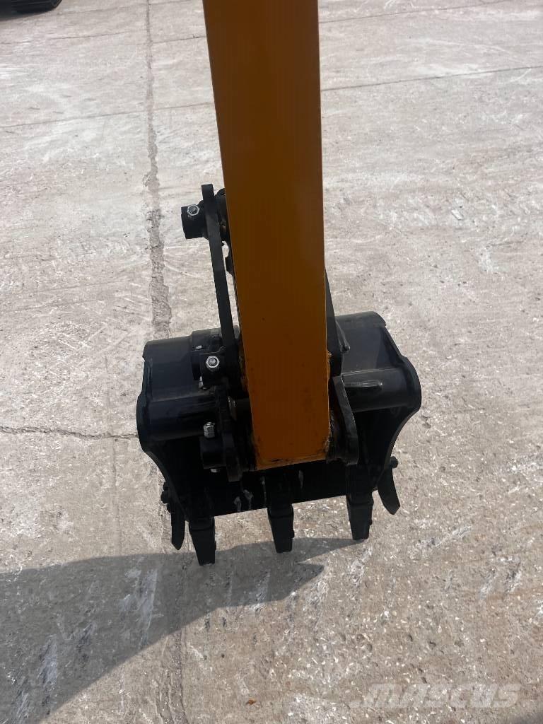Sany SY 16 C Mini pelle < 7t