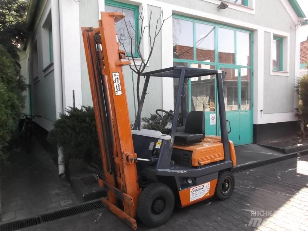 Toyota 3 FD 14 Chariots diesel