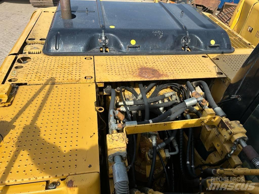 CAT 320 D L Pelle sur chenilles