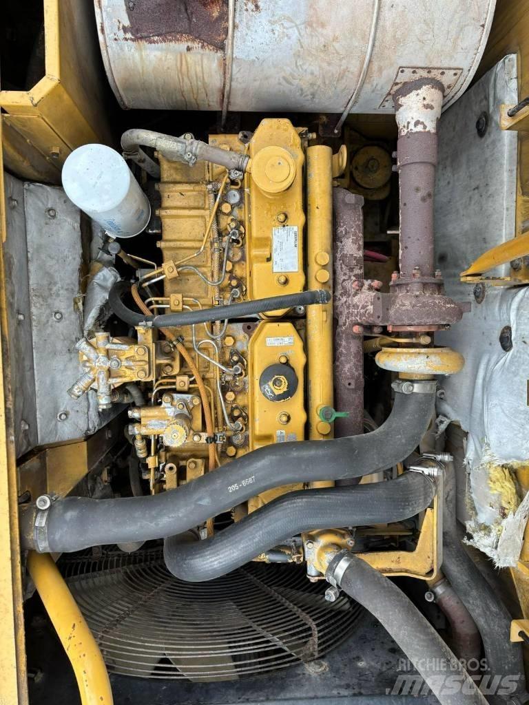 CAT 320 D L Pelle sur chenilles