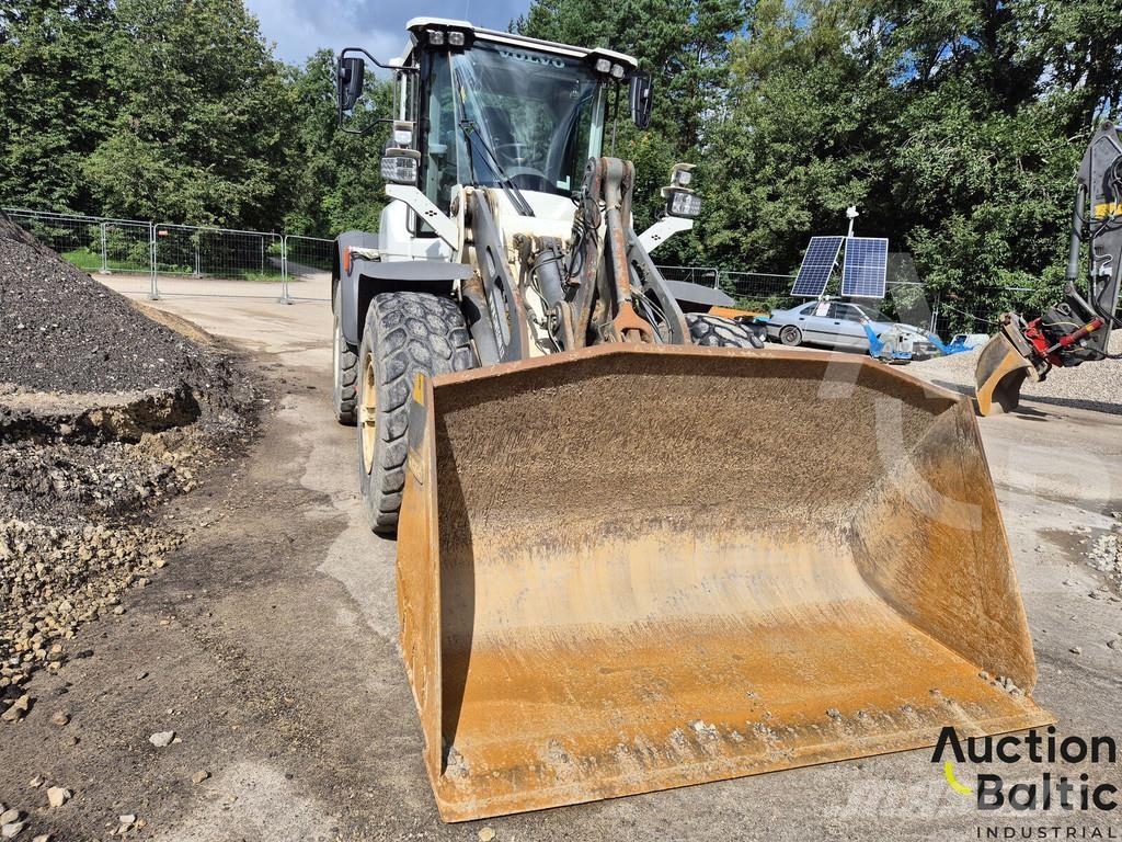 Volvo L 90 Chargeuse sur pneus
