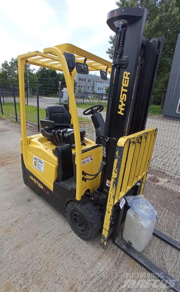 Hyster A 1.3 XNT Chariots élévateurs électriques