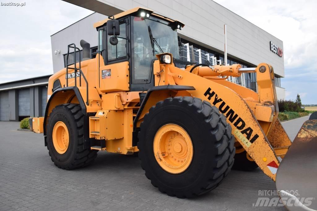 Hyundai HL 965 Chargeuse sur pneus