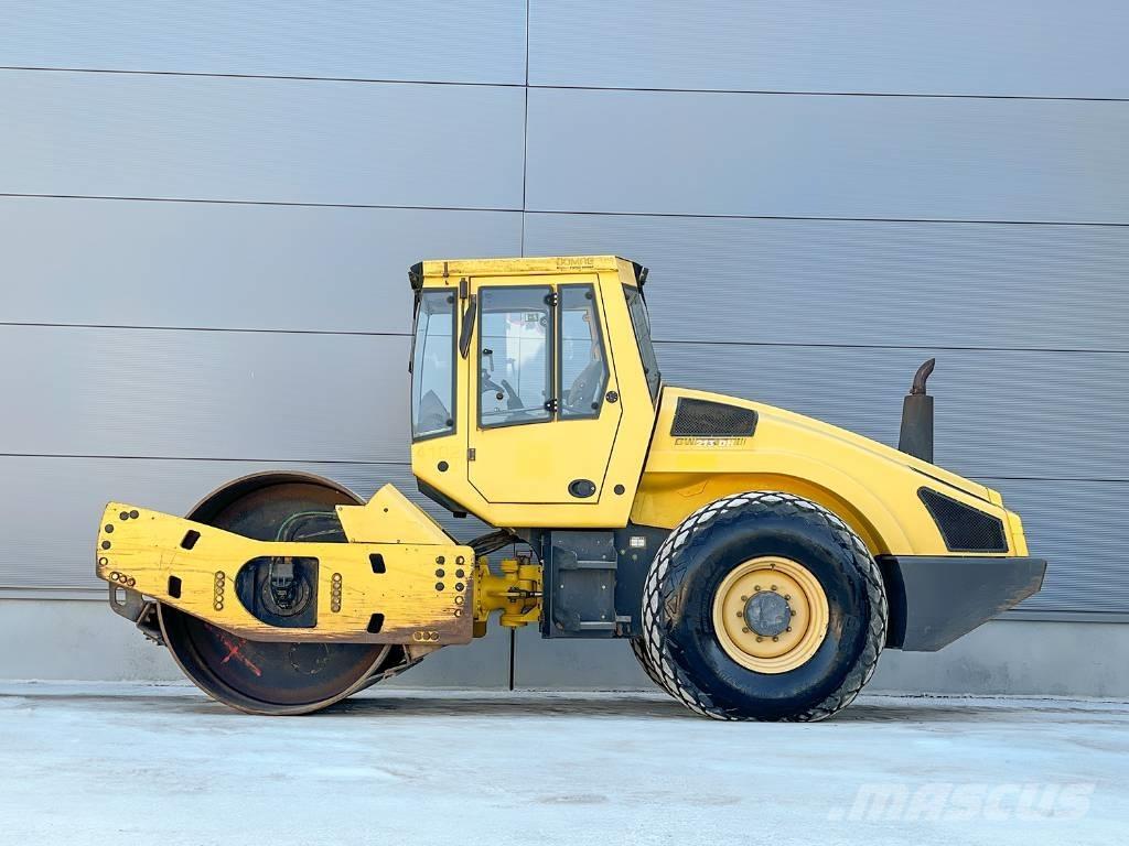 Bomag BW 213 D H-4 Rouleaux monocylindre