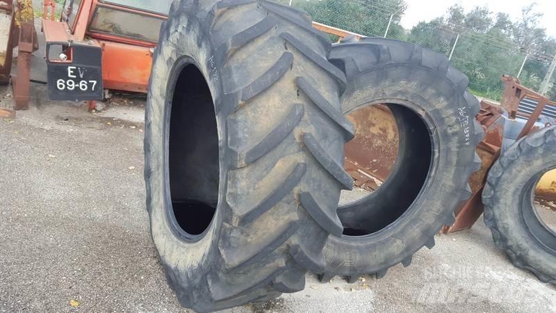 Pneus 540/65R34 Pneus, roues et jantes
