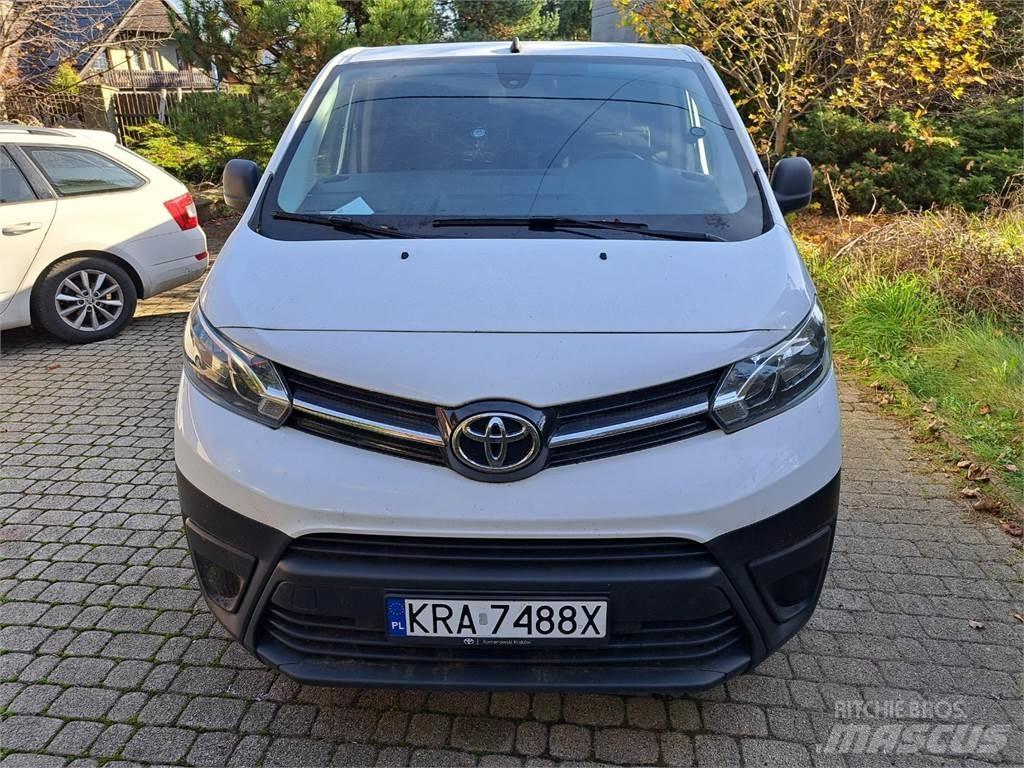 Toyota PROACE Voiture