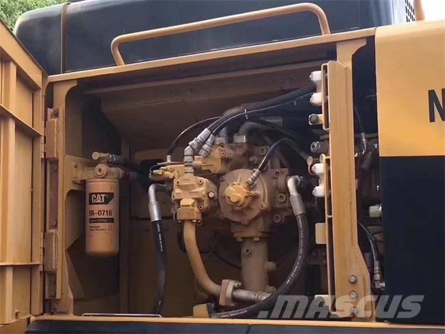 CAT 345 D L Pelle sur chenilles