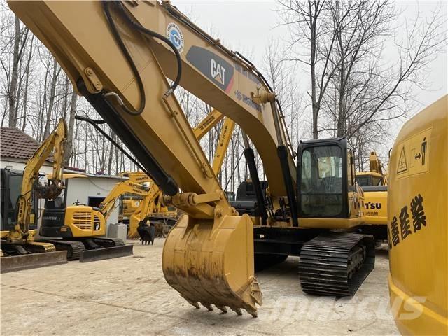 CAT 330 D L Pelle sur chenilles