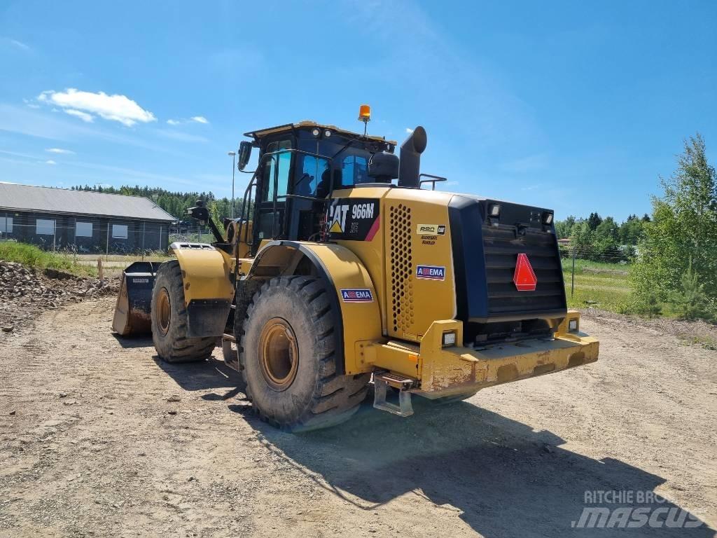 CAT 966 M Chargeuse sur pneus