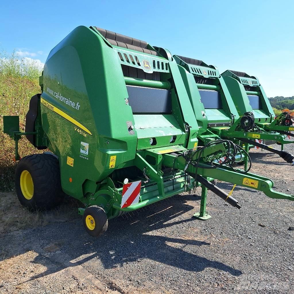 John Deere V 451 M Presse à balle ronde