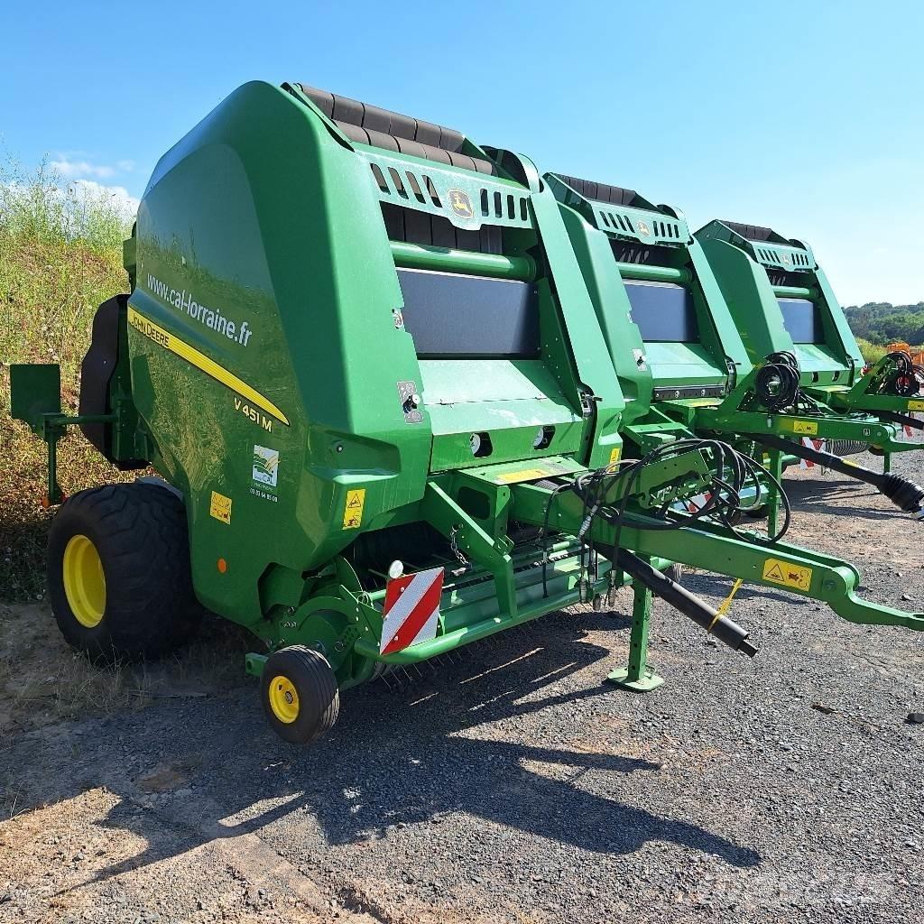 John Deere V 451 M Presse à balle ronde