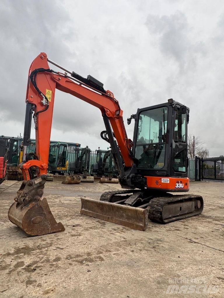 Hitachi ZX 33 U-6 Mini pelle < 7t