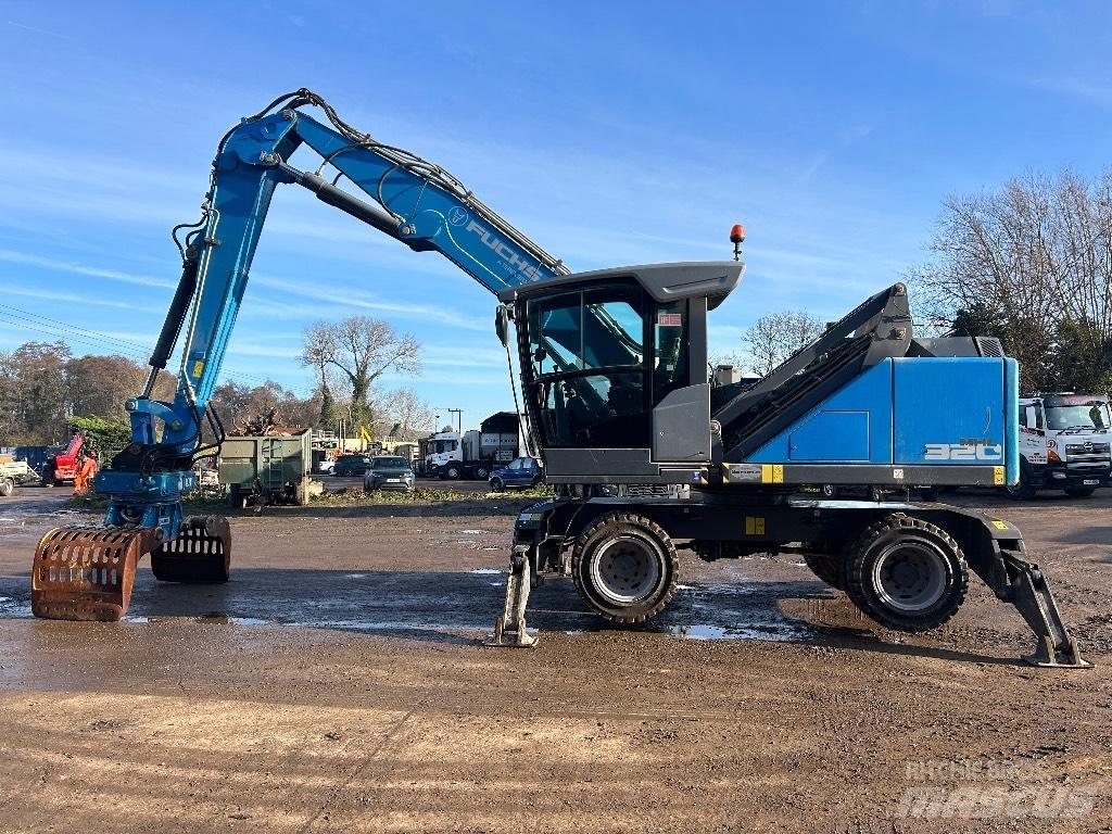 Fuchs MHL 320 T4F Pelle à déchets