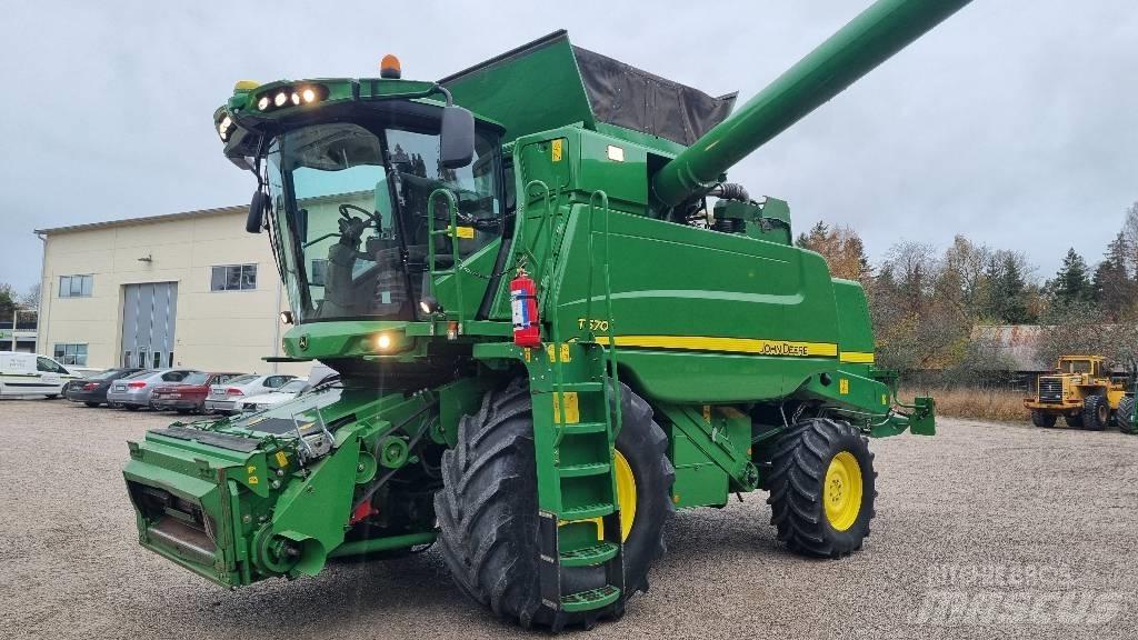 John Deere T670i Moissonneuse batteuse
