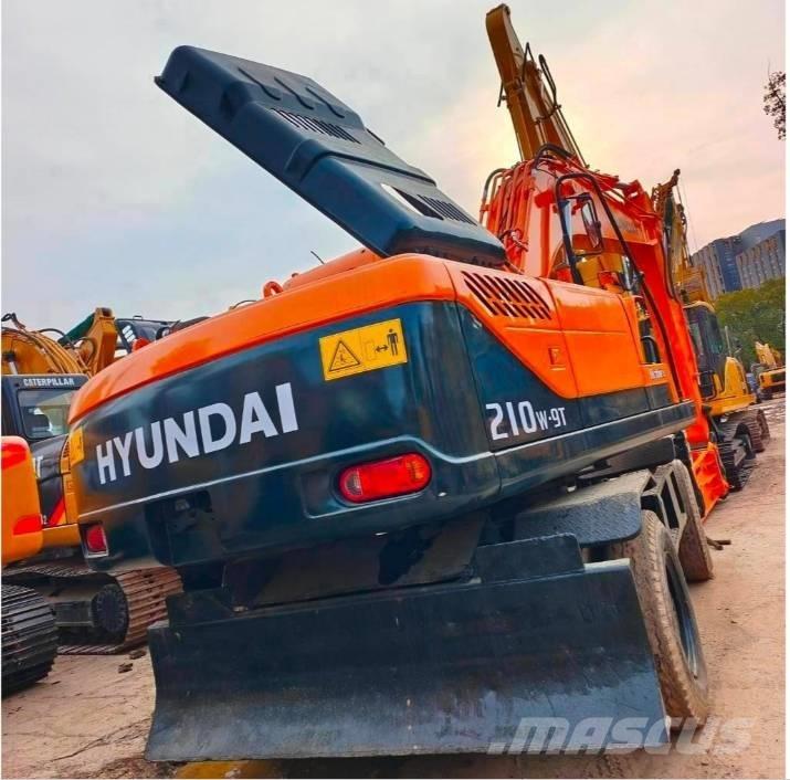 Hyundai 210W -9 Pelle sur pneus