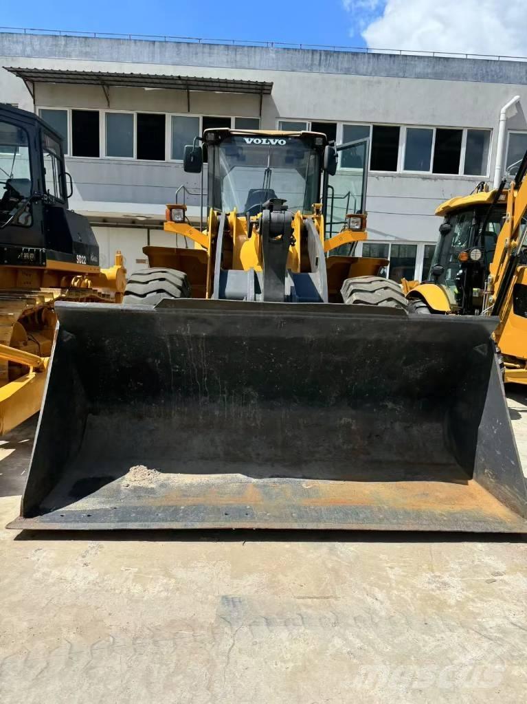 Volvo L 105 Chargeuse sur pneus