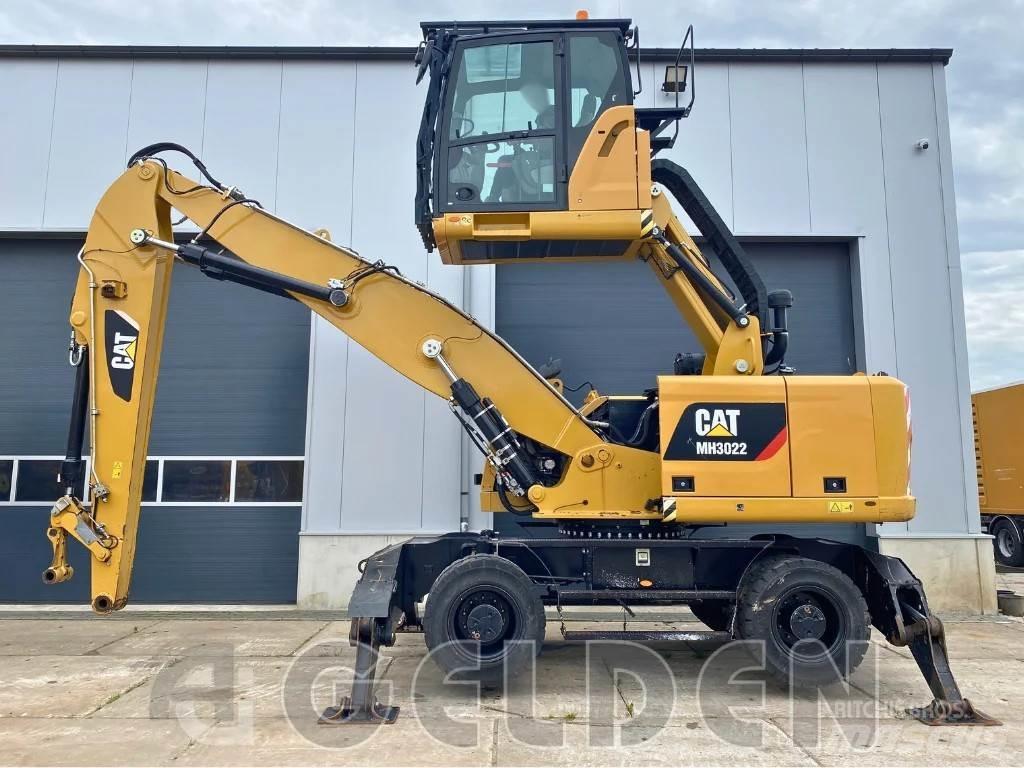 CAT MH3022 Pelle à déchets