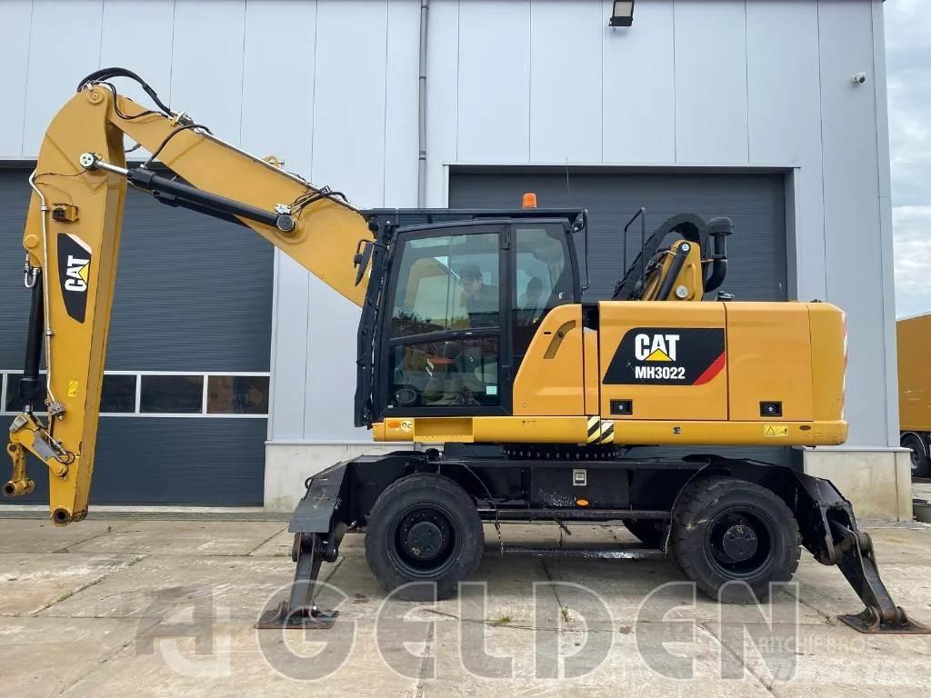 CAT MH3022 Pelle à déchets