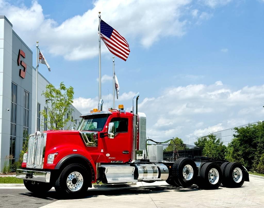 Kenworth W 990 Tracteur routier