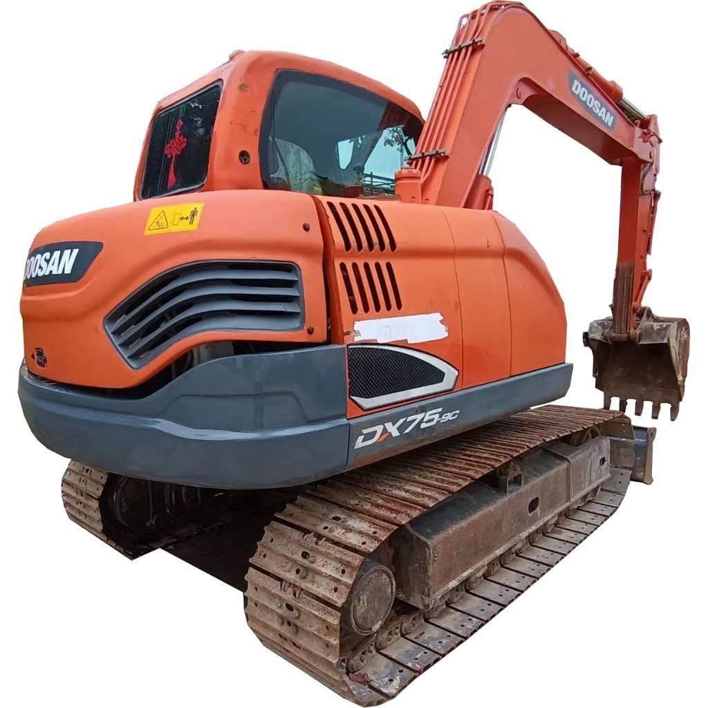Doosan DX 75-9 C Pelle sur chenilles