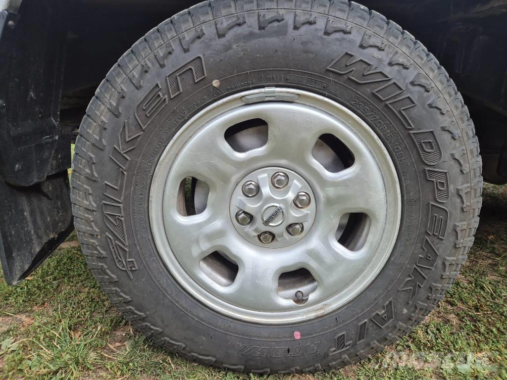 Nissan Navara Utilitaire benne