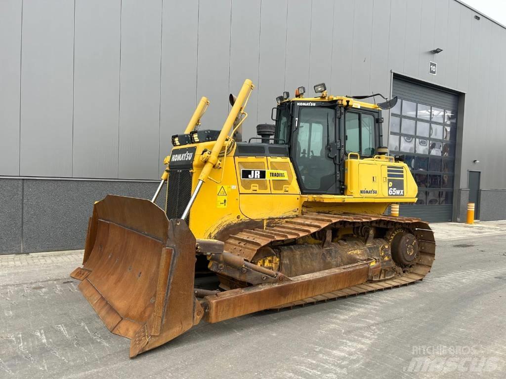 Komatsu D 65 WX-18 Bouteurs sur chenilles