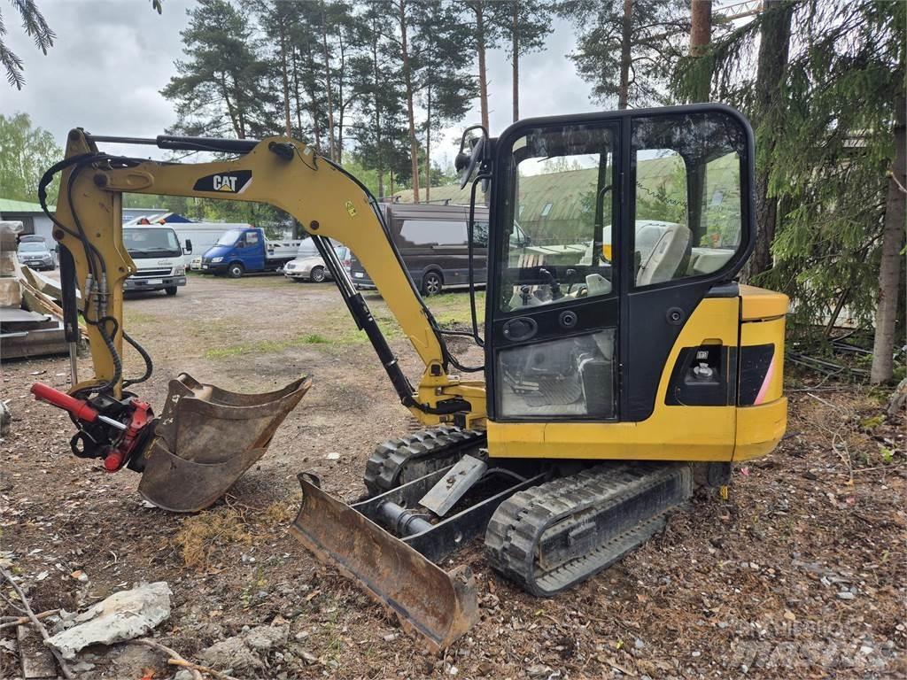 CAT 302.5C Mini pelle < 7t