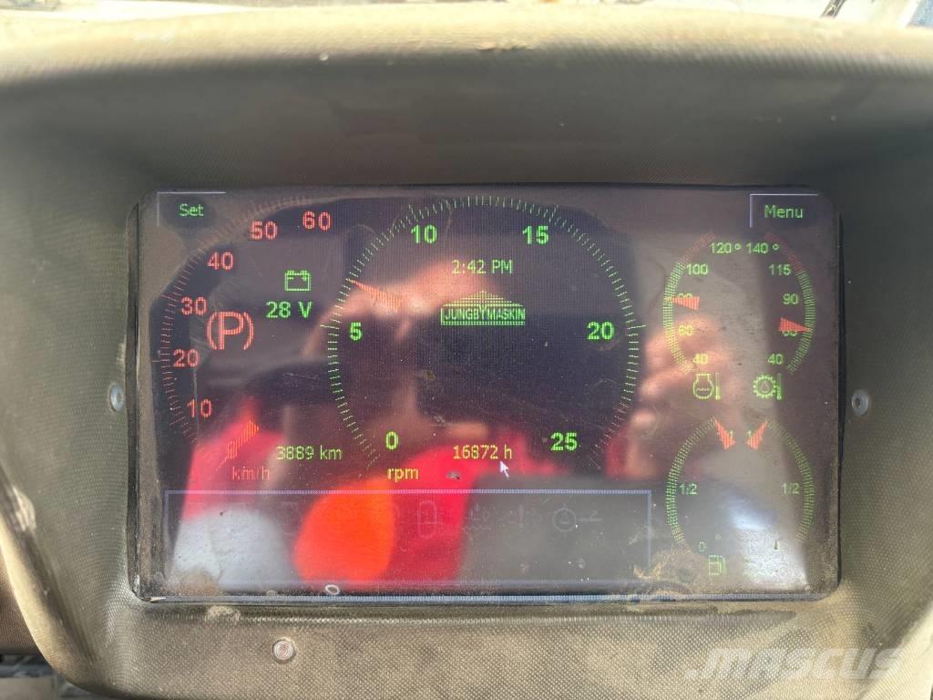 Ljungby L 9 Chargeuse sur pneus