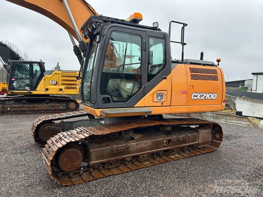 CASE CX 210 D Pelle sur chenilles