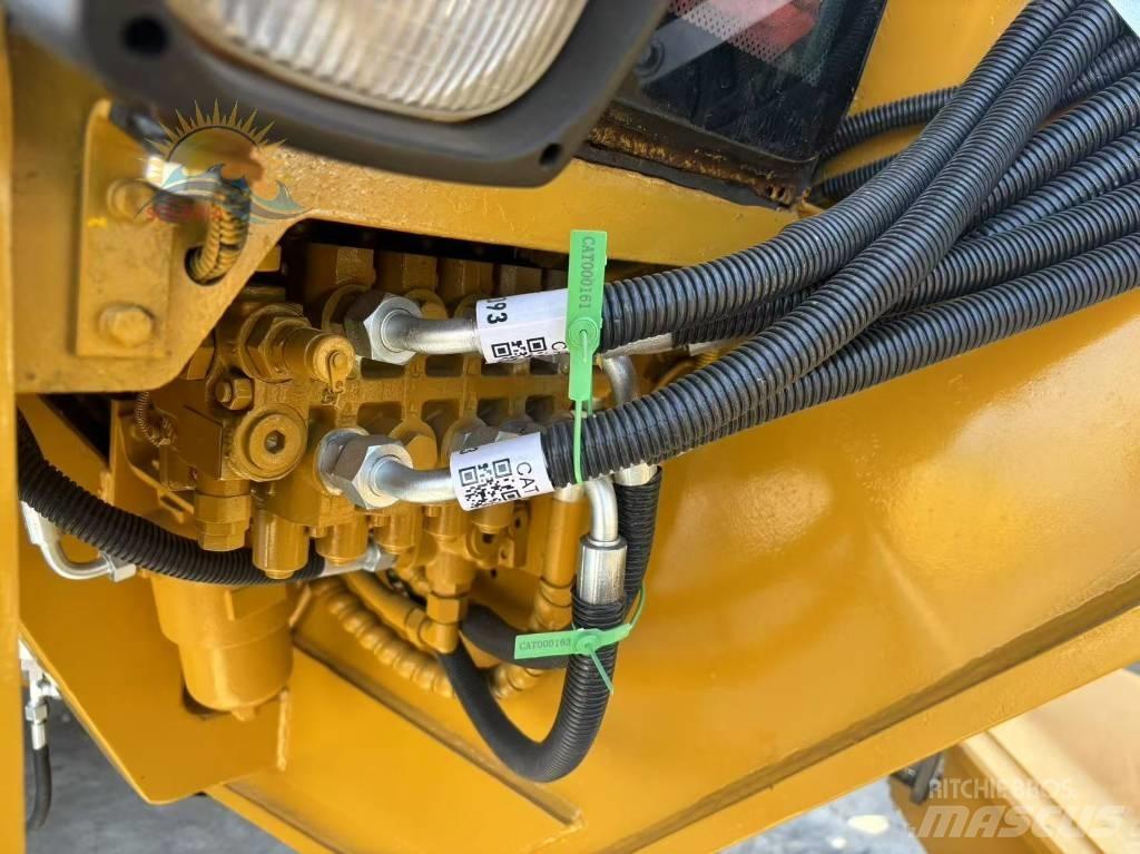 CAT 12G Niveleuse