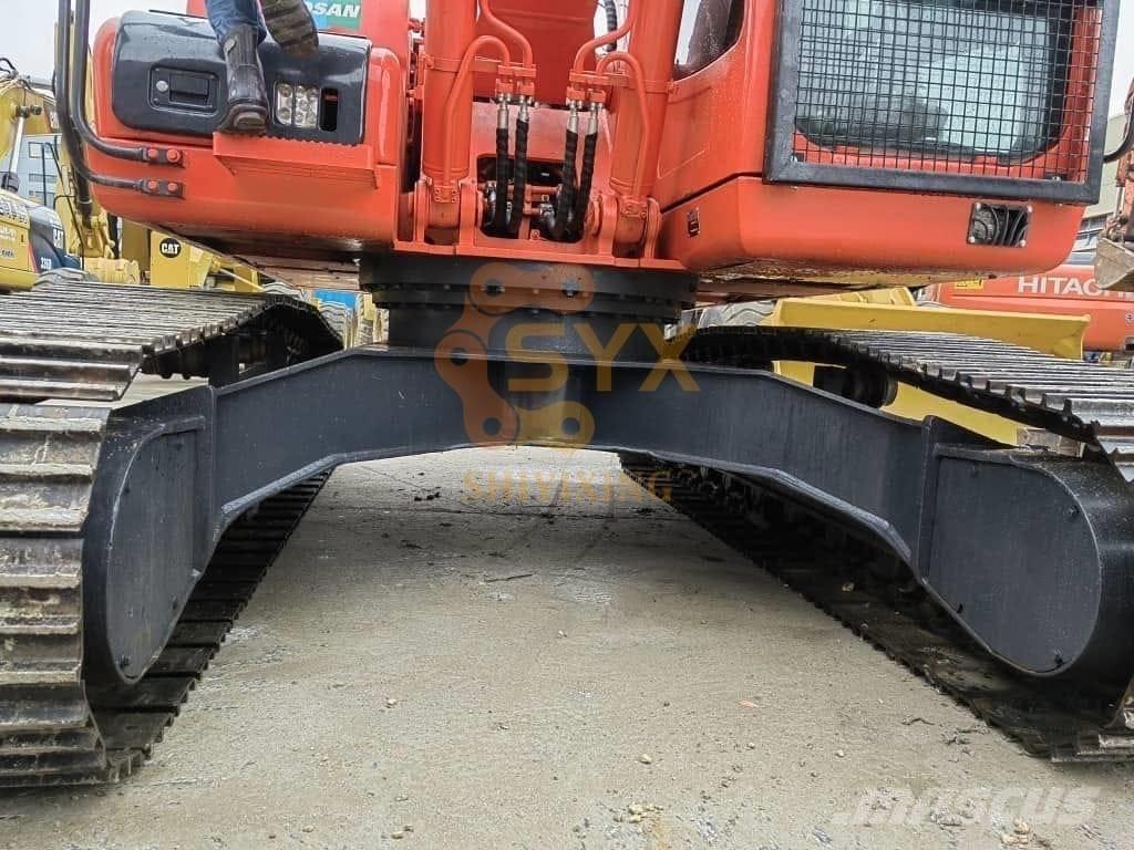Doosan DX 225 LC Pelle sur chenilles