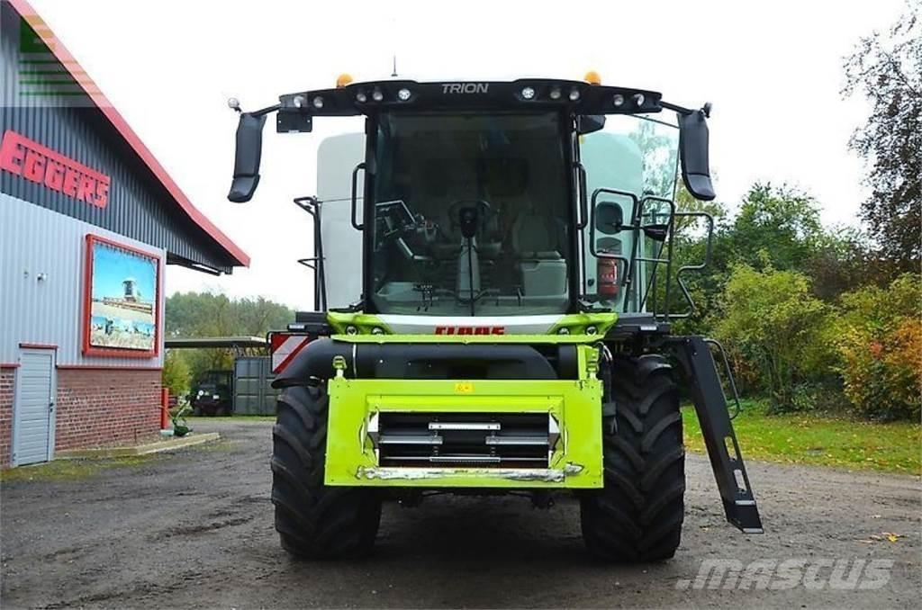 CLAAS trion 730 Moissonneuse batteuse