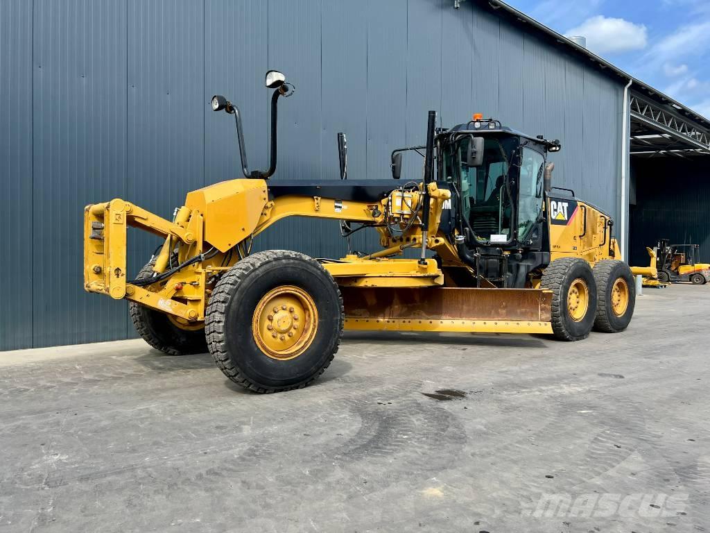 CAT 140M Niveleuse