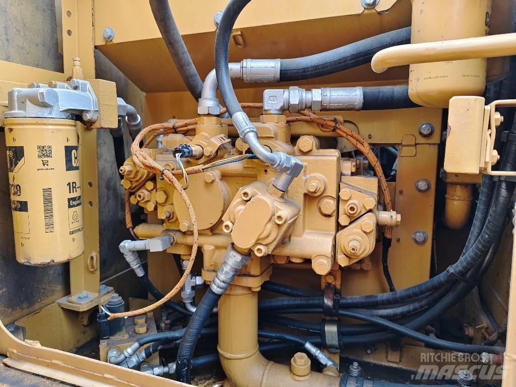 CAT 315 D2 Pelle sur chenilles