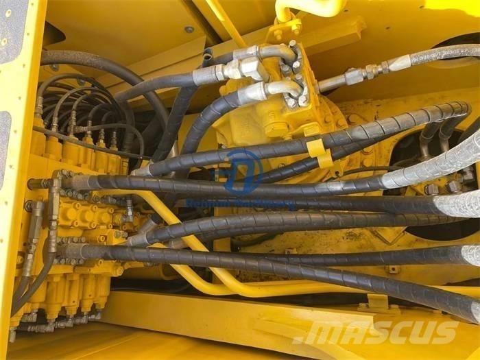 Komatsu PC 220-8 Pelle sur chenilles