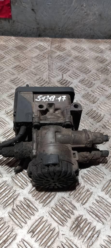 Scania R 440   1879275 Freins