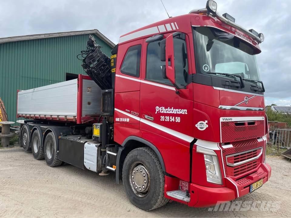 Volvo FH 500 Camion plateau ridelle avec grue