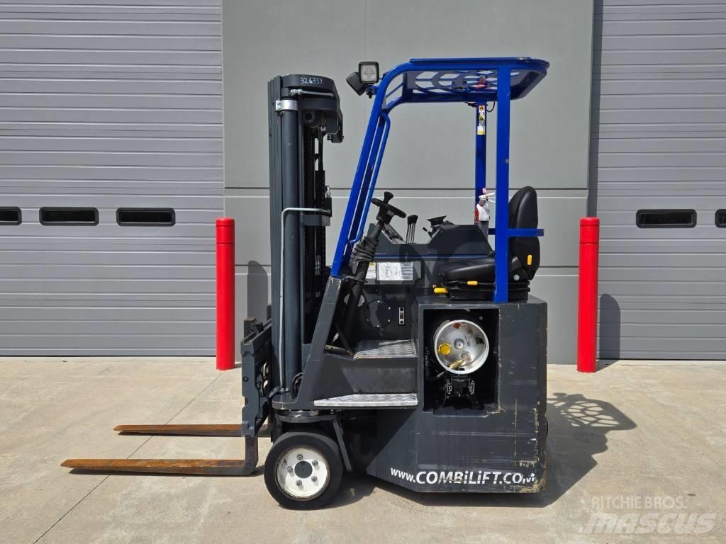 Combilift C 6000 Chariot à mât rétractable