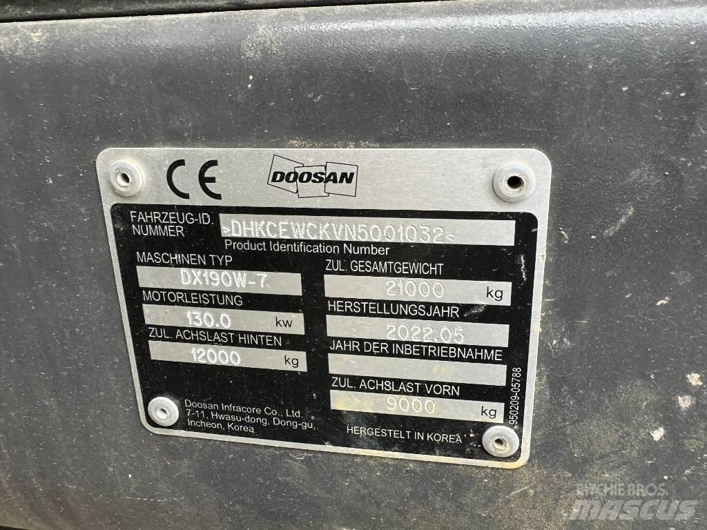 Doosan DX 190 W-7 Pelle sur pneus