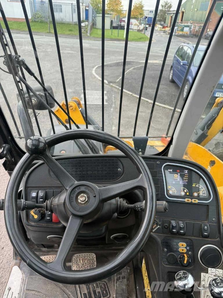 JCB 540-140 Chariot télescopique