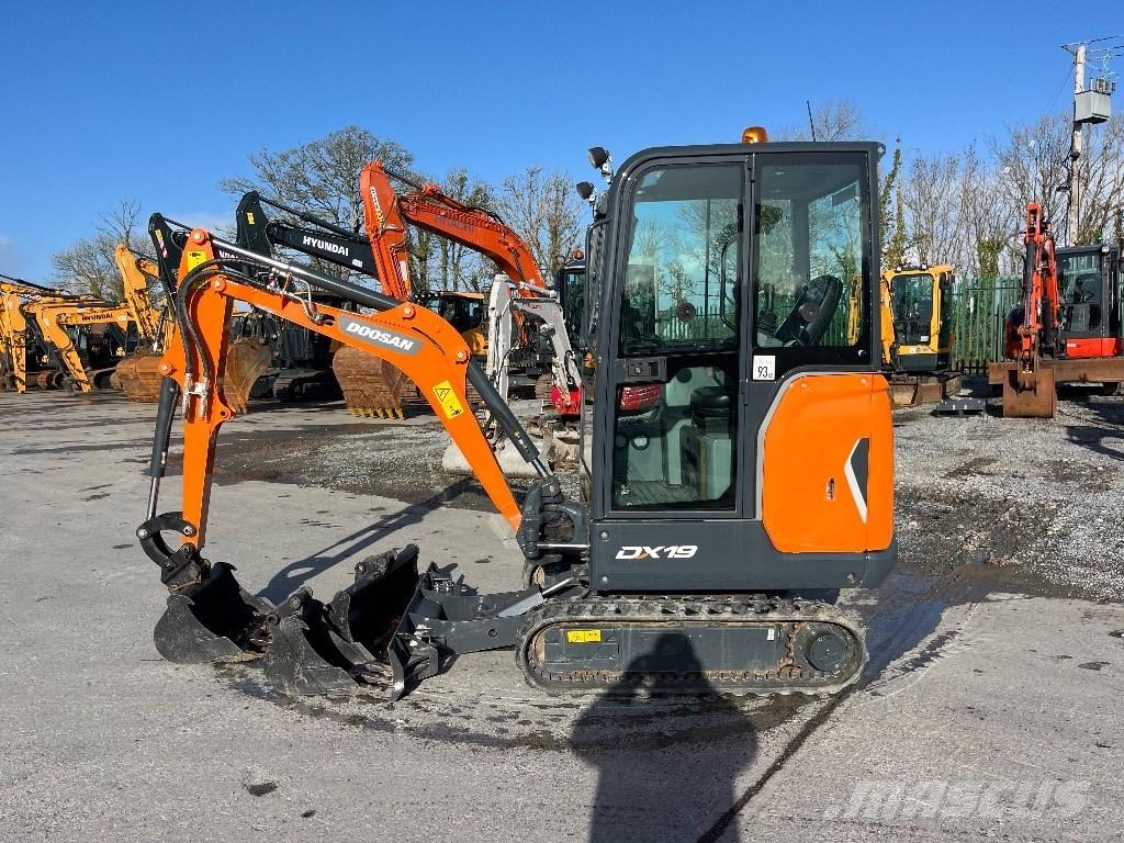 Doosan DX 19 Mini pelle < 7t