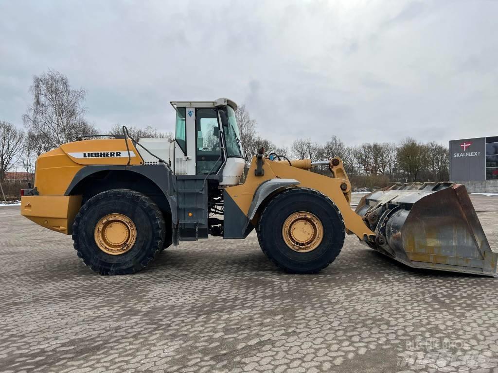 Liebherr 580 Chargeuse sur pneus