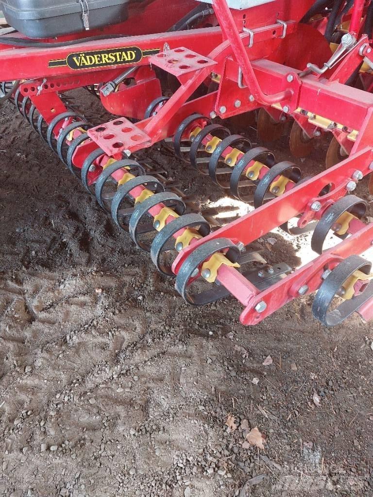 Väderstad Rapid300C Semoir combiné