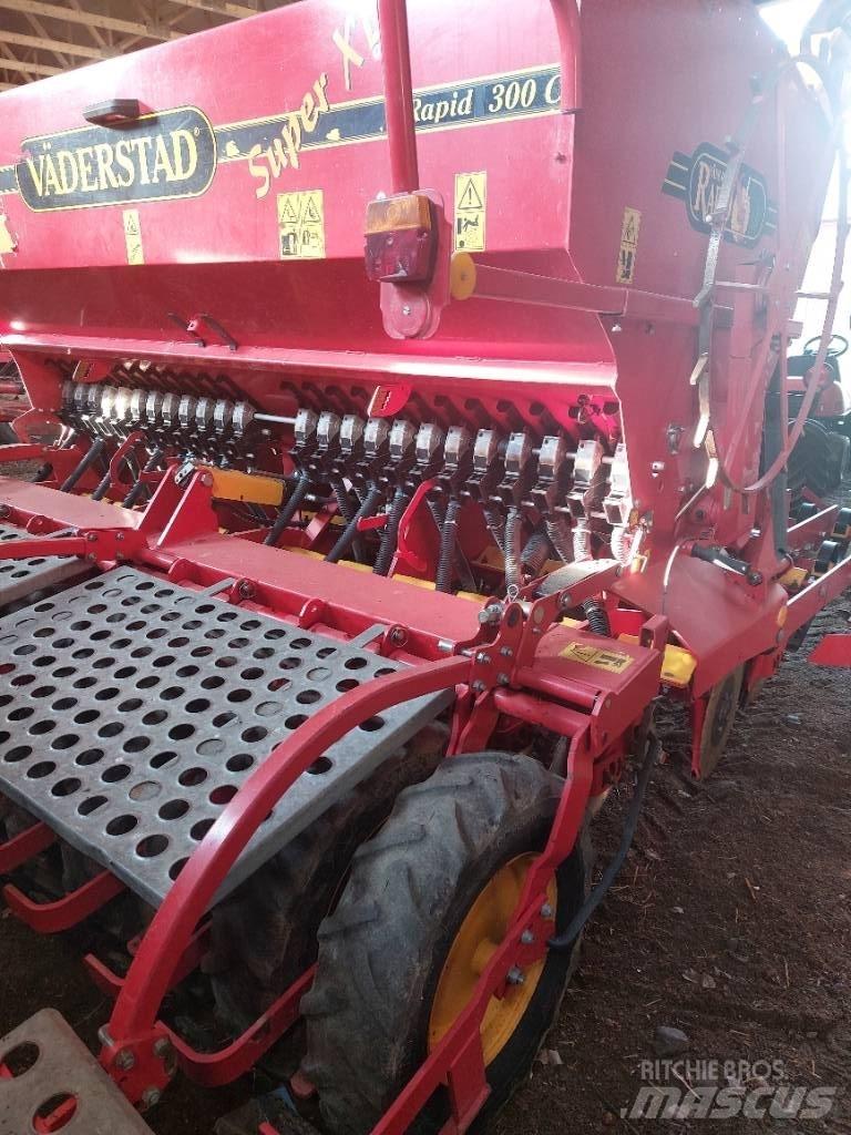 Väderstad Rapid300C Semoir combiné