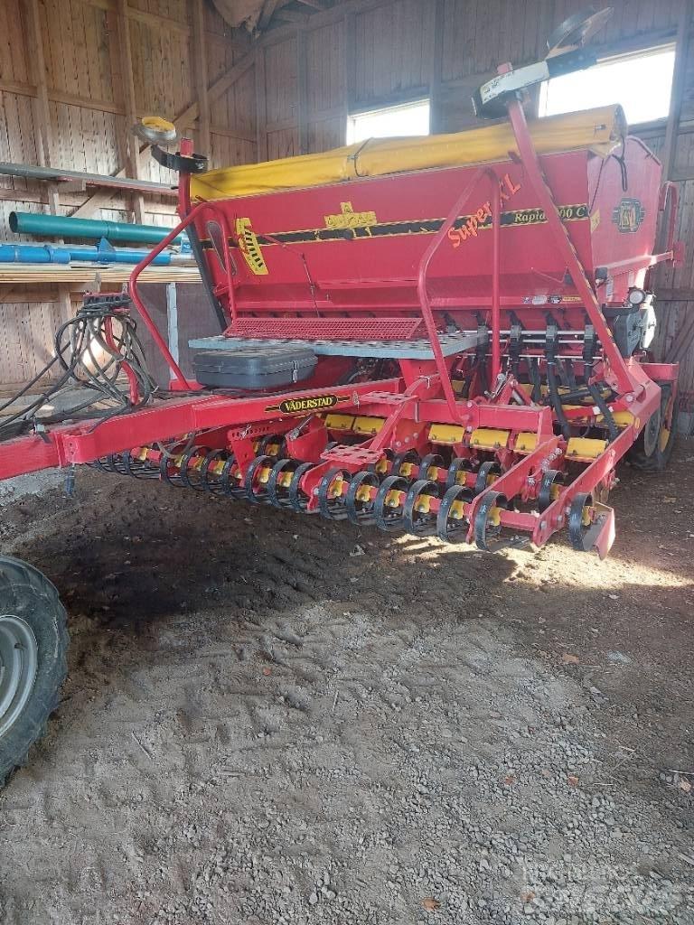 Väderstad Rapid300C Semoir combiné