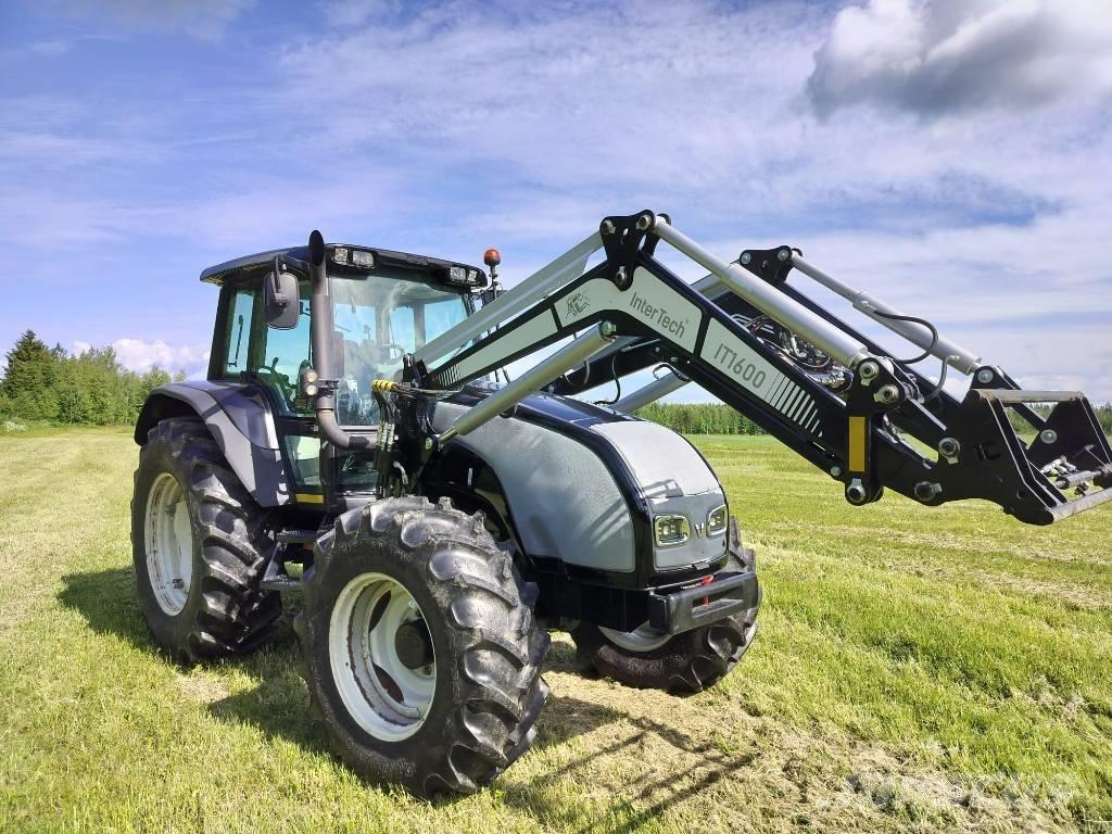 Valtra T120 Hitech Tracteur