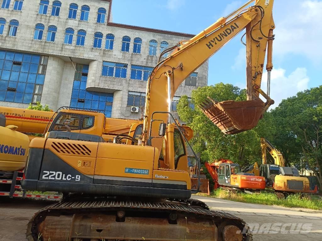 Hyundai R220LC-9 Pelle sur chenilles